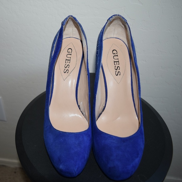Guess Heels - Picture 1 of 3
